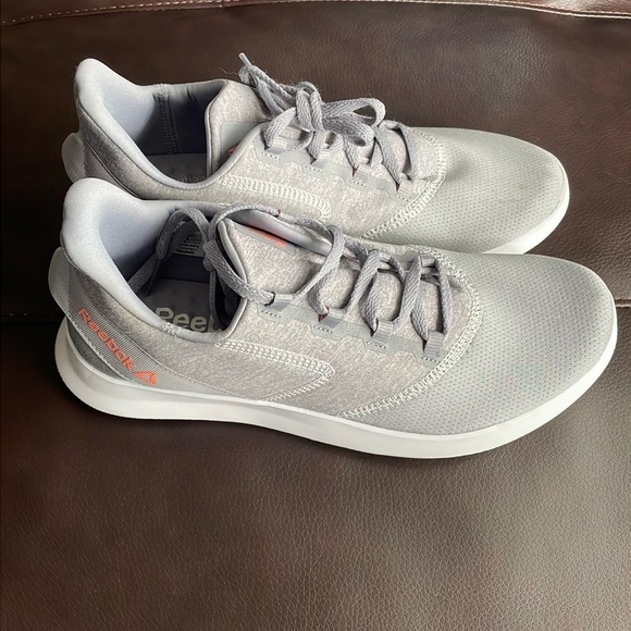 Women’s Walking Shoes - Picture 1 of 6